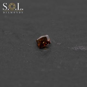 Diamant o velikostí 0,36ct. Fancy Dark Orange Brown/SI2